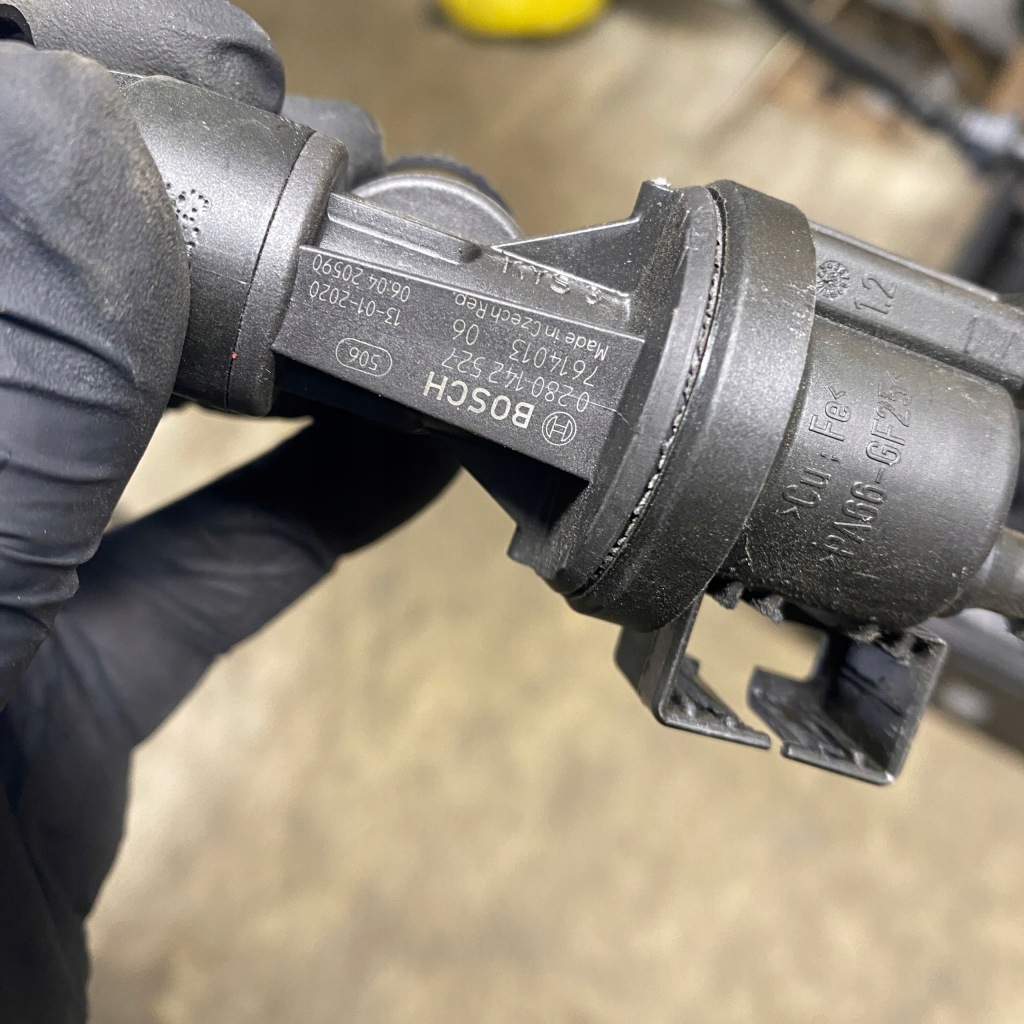 Купить Трубка шланг + клапан воздуха bmw 1.5 2.0 1 2 x1 x2 f39 f40 mini 2021r