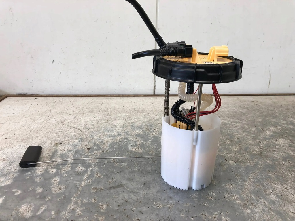 фото №1, Насос пального renault master iii 172026697r