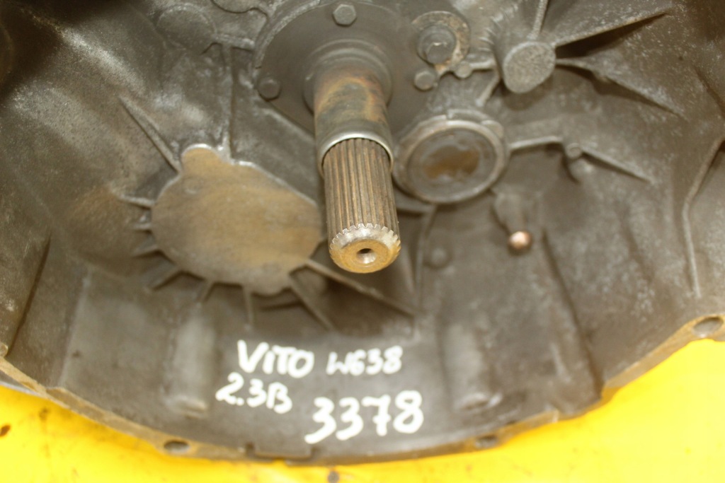 Коробка передач передач механическая mercedes vito w638 2.3 b a6382600100 Киев