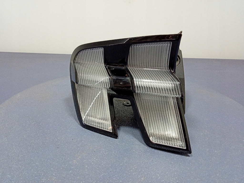 фото №1, Ford mustang mach-e лампа задня ліва задня зовнішня lj8b13405af