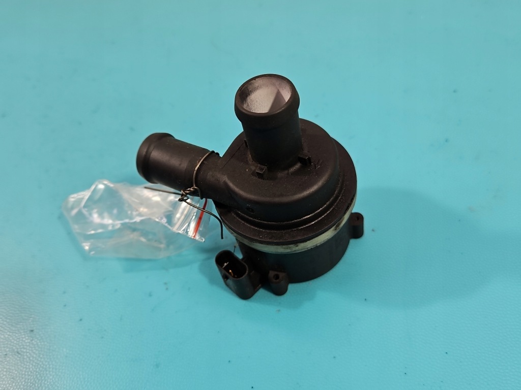 фото №2, Помпа циркуляция воды opel insignia a 08-17