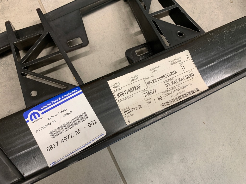 фото №7, Pas передний верхний dodge challenger 2015- новый оригинальный mopar 68174972af