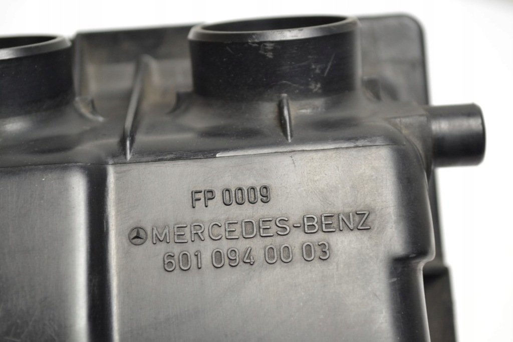 Mercedes w201 190d корпус фільтра повітря нижня Зі Шроту