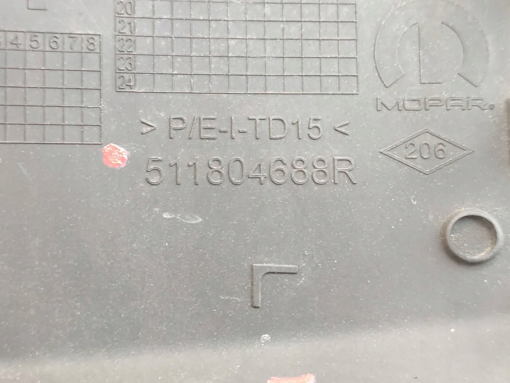 фото №10, Fiat talento заглушка фаркоп бампера перед 511804688r