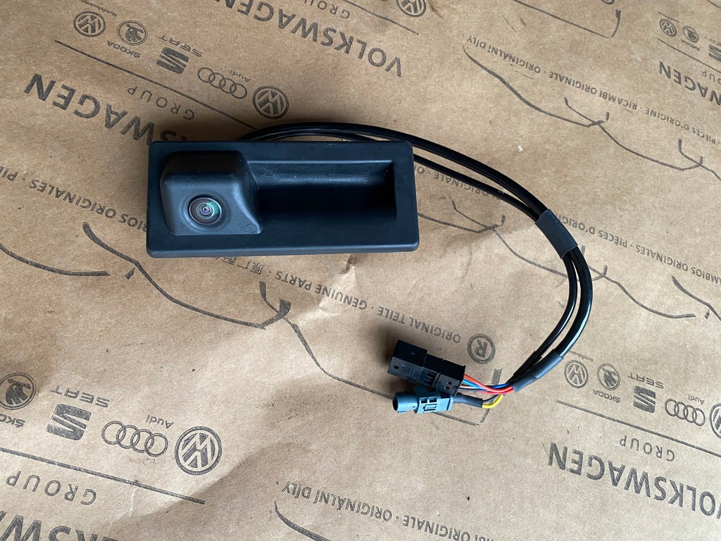 фото №12, Audi a4 b9 8w sedan камера заднего вида ручка оригинал audi 3v0827566c 48km