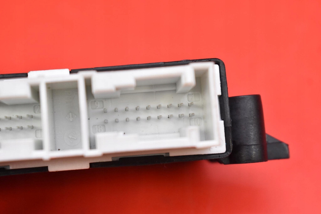 фото №8, Блок керування модуль паркування pdc 9838793580 peugeot e-208 2 ii 21-