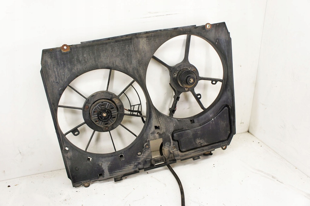 фото №1, Lz210 lexus rx ii rx300 3.0i корпус вентилятора