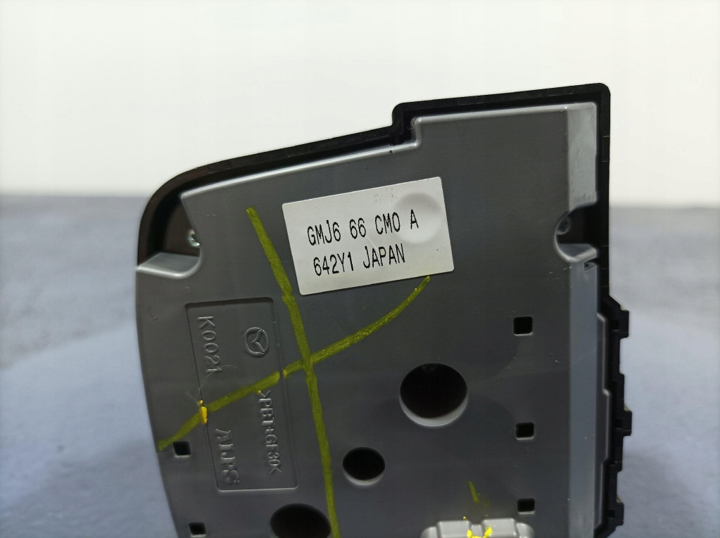 фото №5, Mazda 3 iii bm lift переключатель радио навигации gmj666cm0a