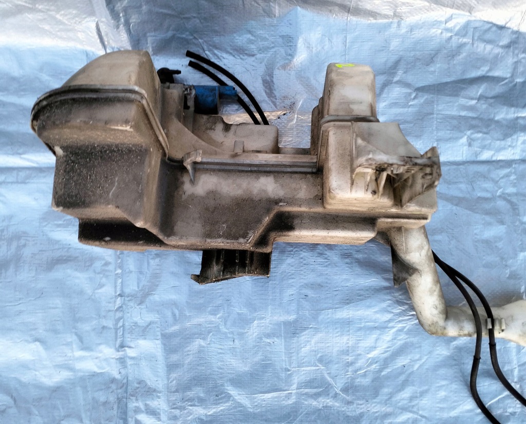 фото №8, Бачок омывателя ксенон помпа citroen c5 iii x7 9683486880