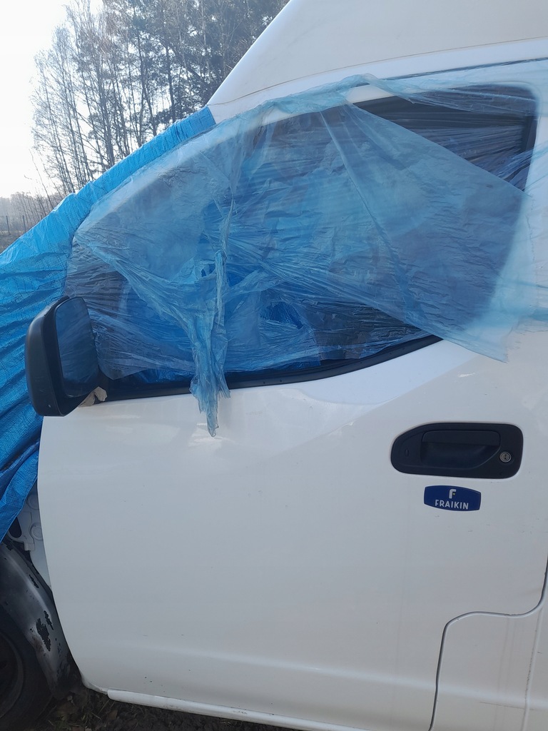 фото №1, Nissan env200 e-nv200 дверь