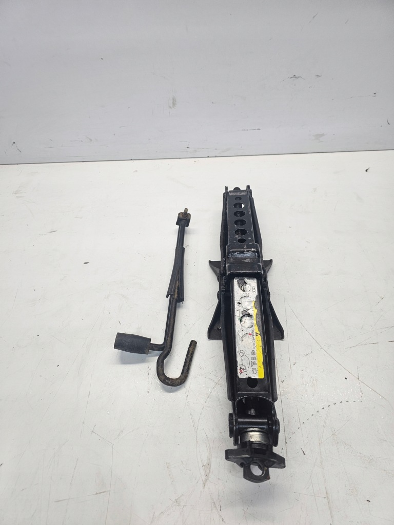 фото №1, Домкрат підйомник підйомник audi a3 8v a1 8v0011031a