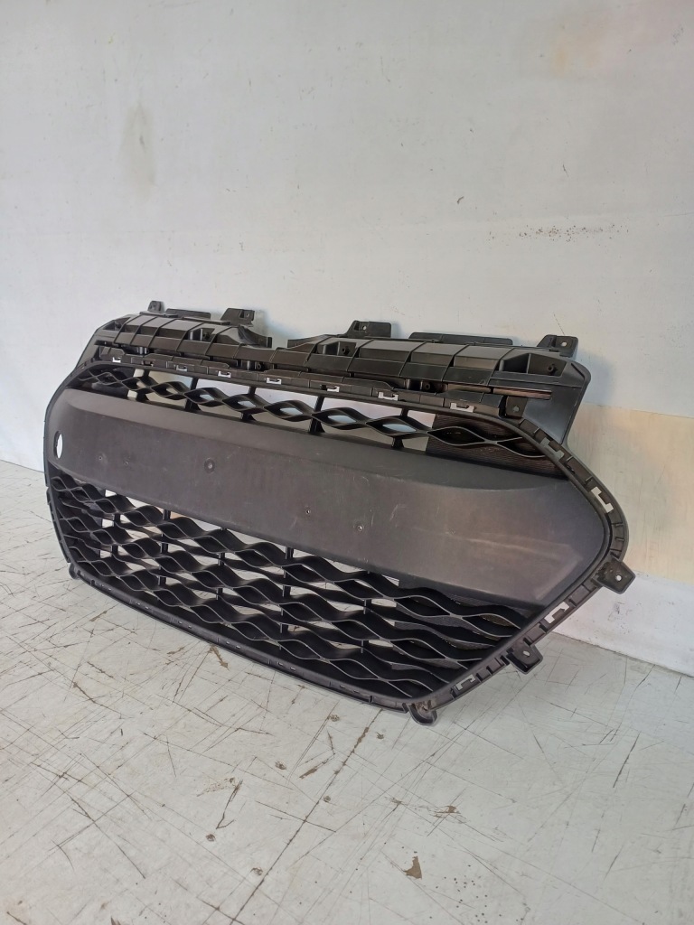 фото №3, Решітка середня бампера перед hyundai i10 ii