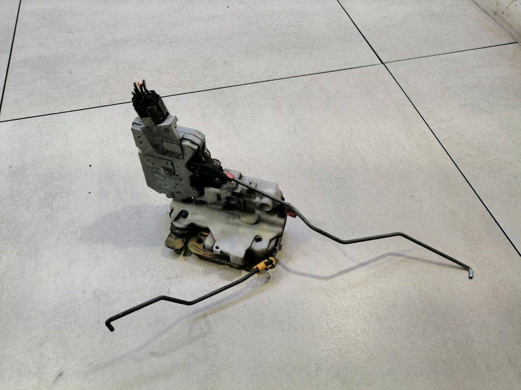 фото №10, Замок двері лівий перед nissan primera p11 6 pin