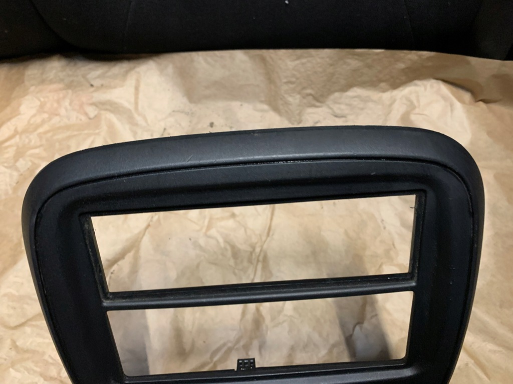 фото №8, Рамка радио trafic iii 682603912r vivaro b рама