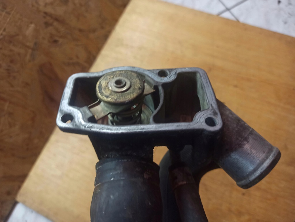 фото №6, Корпус термостата vectra c 2,2 dti 24420728