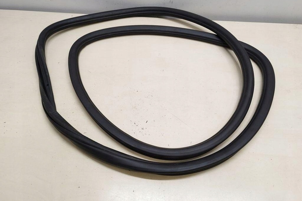 фото №14, Прокладка кузовна задніх двері porsche cayenne 92a 7p0867367d 4.8l