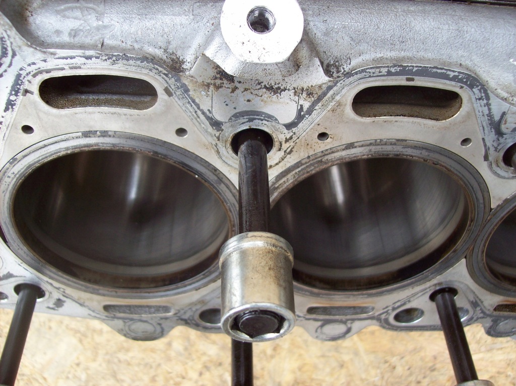 фото №10, Alfa romeo giulia quadrifoglio 2.9 блок двигателя