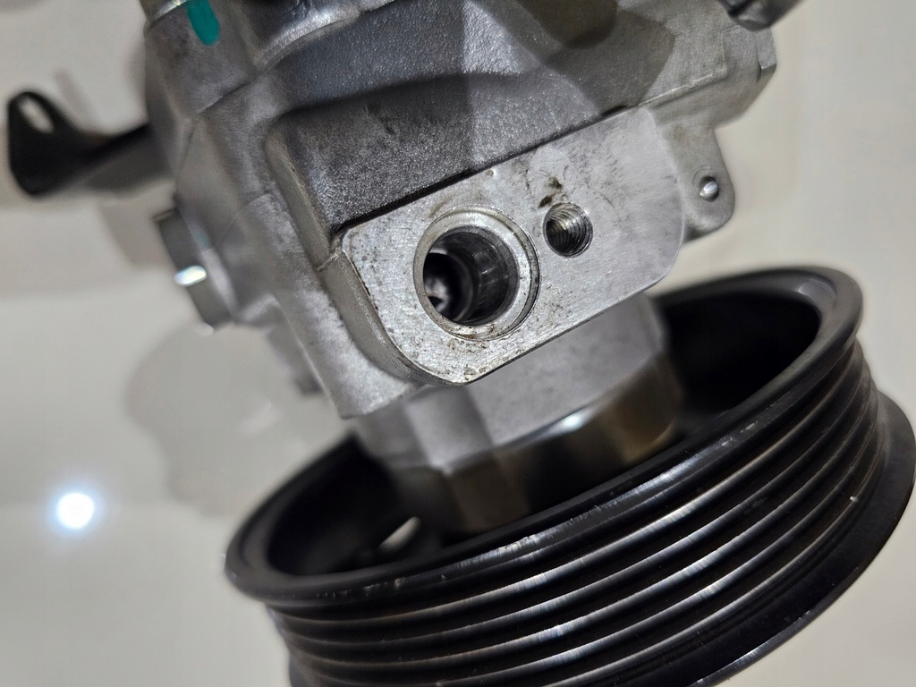 фото №7, Насос підсилювача volvo xc90 s80 v8 4.4 оригінал 30776395