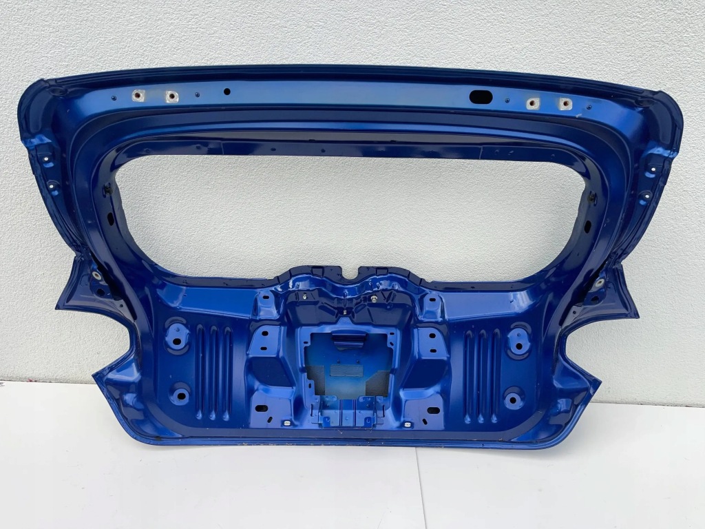 Крышка багажника задний  задняя багажника dacia sandero iii 3 21- Недорого