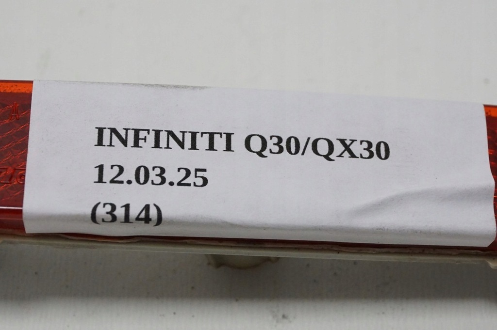 фото №8, Отражатель бампера правый задняя infiniti q30 qx30
