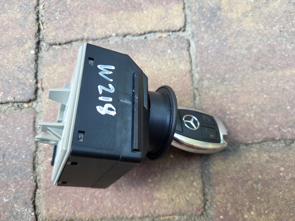 Купити Замок запалювання ключ mercedes cls 218 2129055400