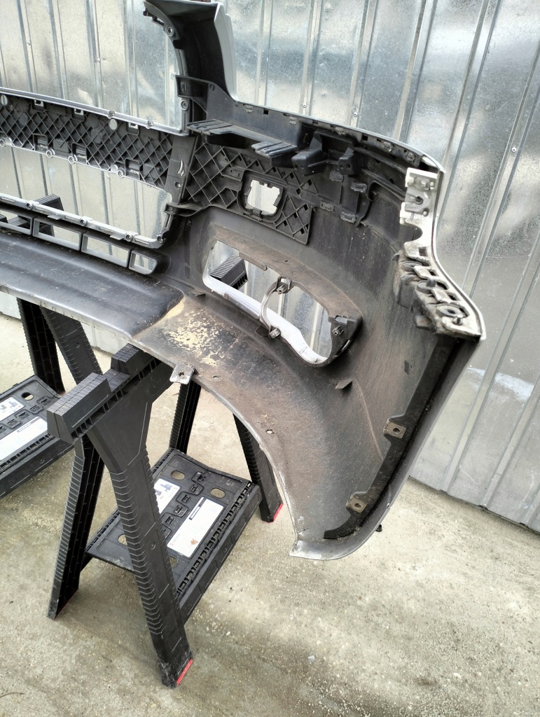 Бампер перед передний audi a3 8p 2005-2008 большой решётка радиатора ly7w Киев