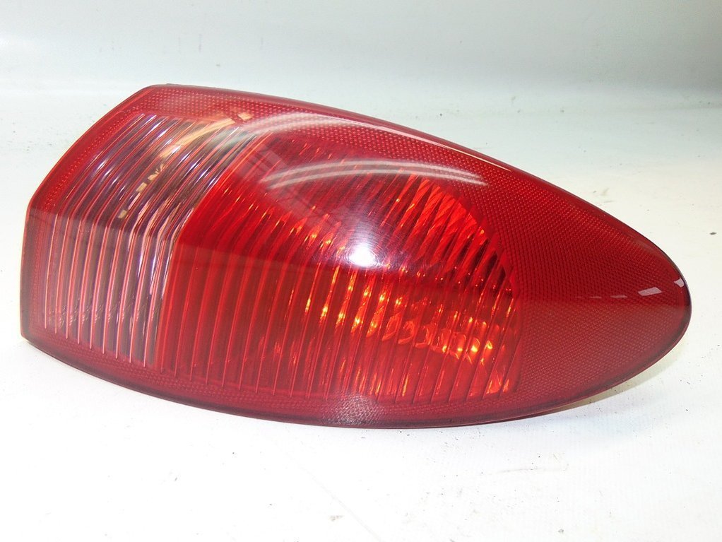 фото №3, Alfa romeo 147 3d 02r - лампа правий задня