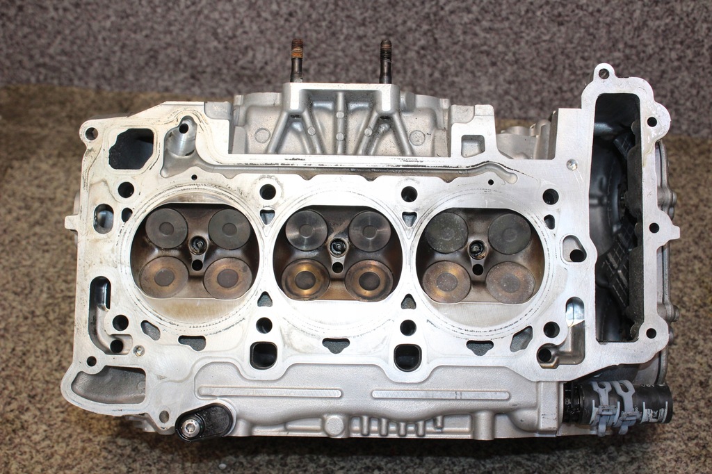 фото №10, Audi rs4 rs5 8w 2.9 3.0 tfsi dec головка комплектна вали права 06m103470h