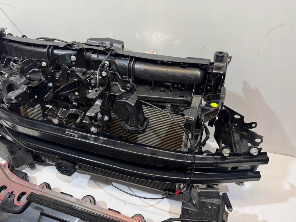 Lexus lbx 1.5 ремінь передній комплектний  радіатор балка вентилятор Недорого