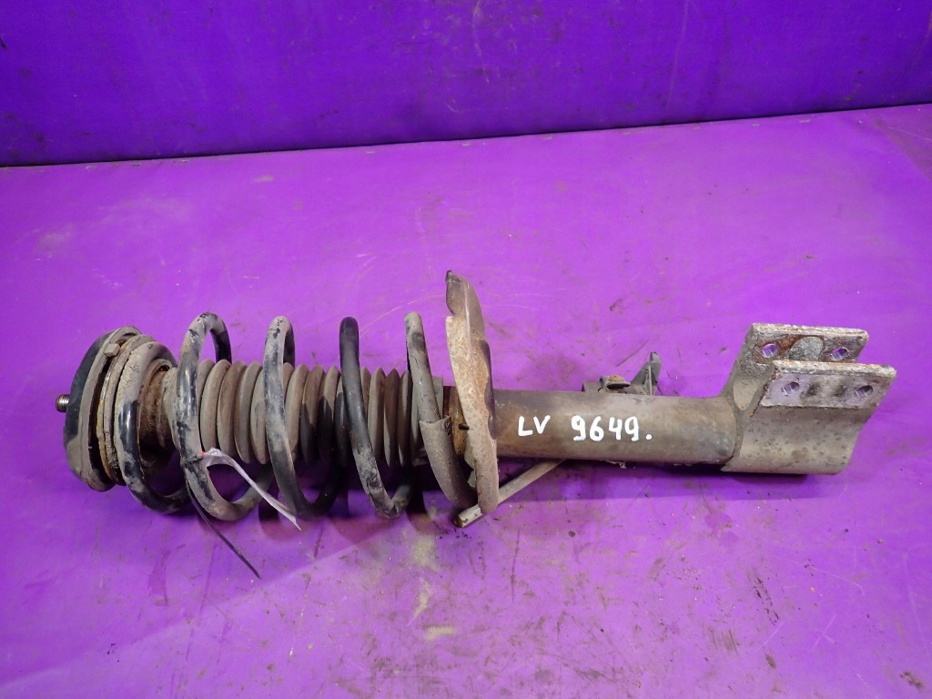 Купити Peugeot 3008 10-13 1.6 thp mcperson амортизатор перед лівий