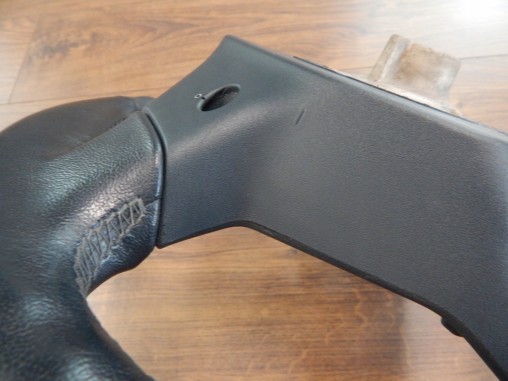 фото №11, Ford fiesta mk7 przed liftem - воздуховод pół-skórzana oryg