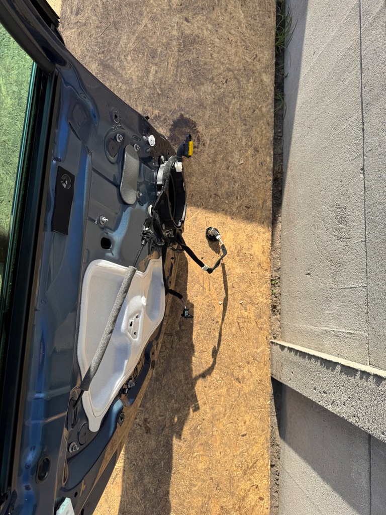 фото №4, Дверь левый задняя задние renault megane iv terpr kombi