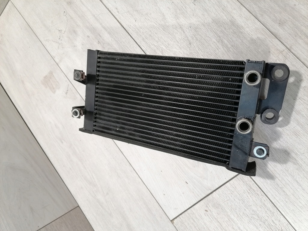 фото №8, Ferrari italia радіатор оливи