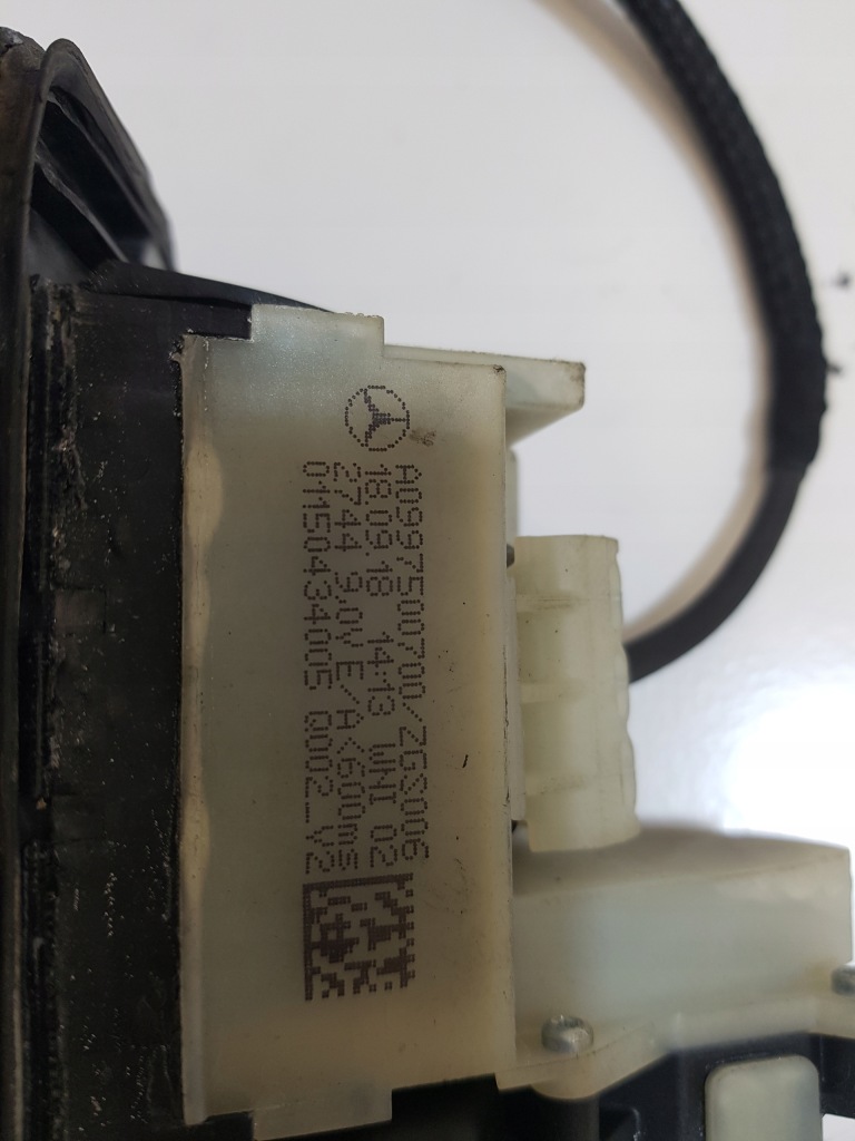 Микровыключатель крышки багажника mercedes-benz a klasa w177 a0997500700 с Разборки