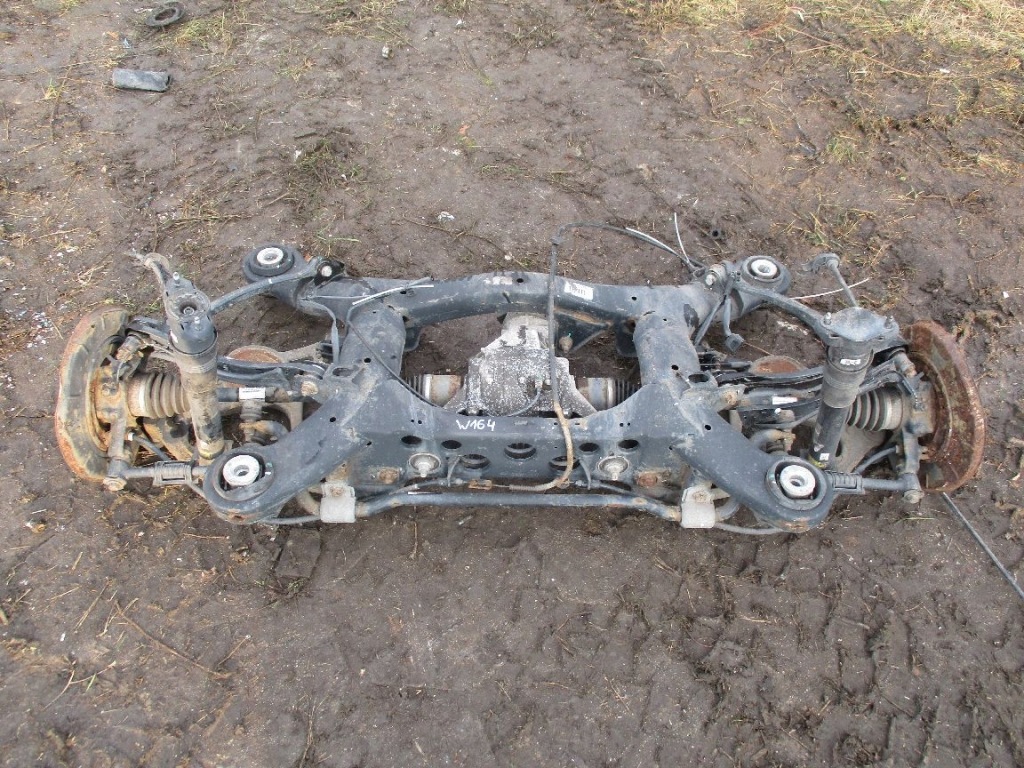 фото №1, Mercedes ml w164 подвеска задняя подрамник рычаг