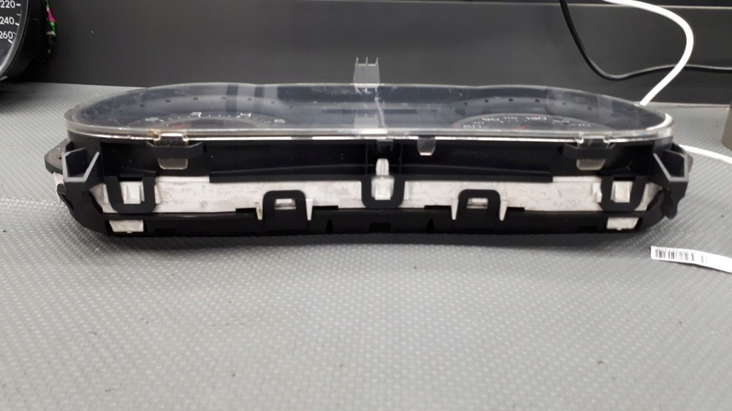 фото №9, 8200715178 счетчик приборная панель renault clio iii 1.2 16v