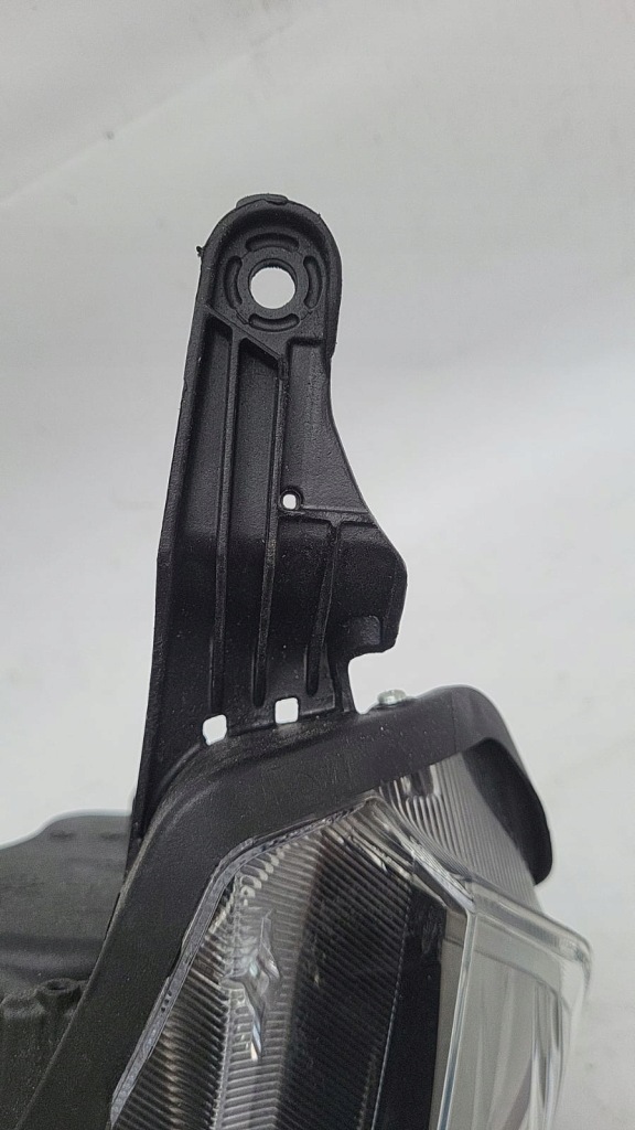 Купити Suzuki vitara 2 15- фара ліва перед передня full led червоний 100-18095