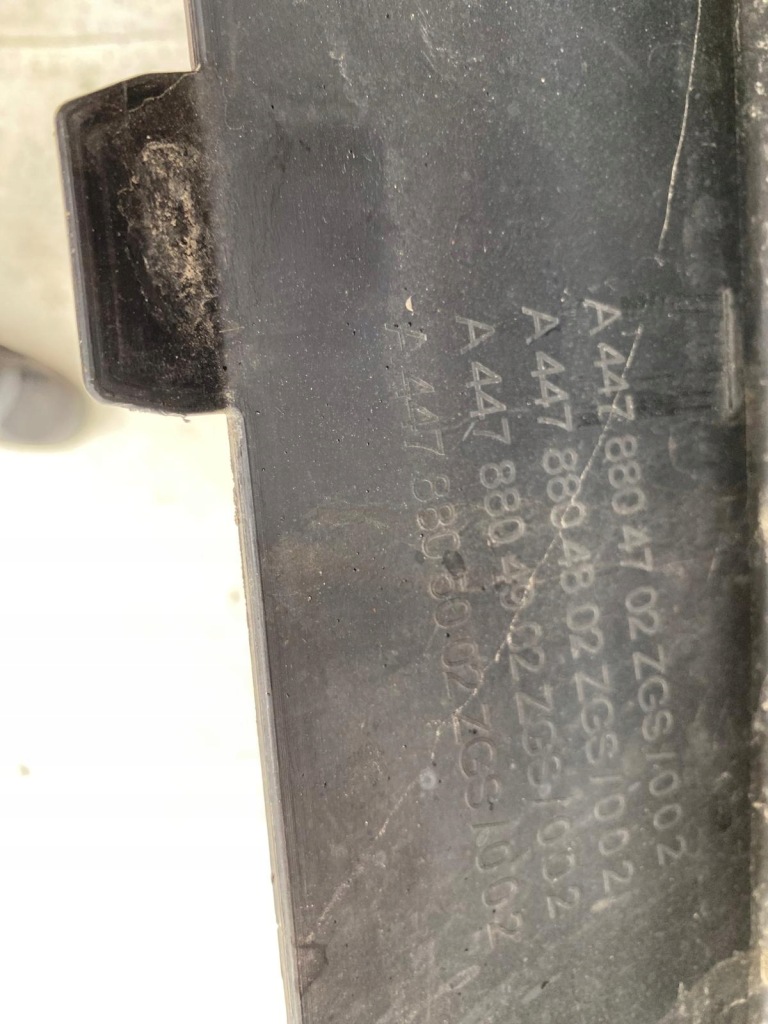 Mercedes evito w447 17-23 бампер перед передній pdc a4478808802 Оригінал