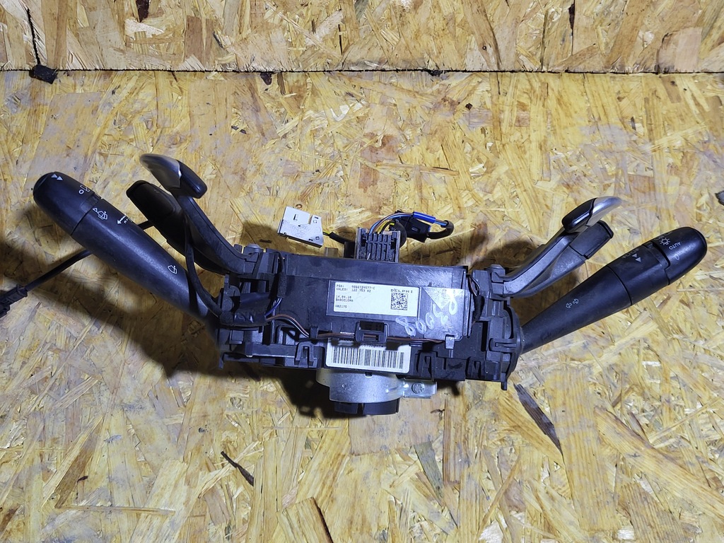 фото №11, Переключатель комбинированный peugeot 3008 i 96667320xt