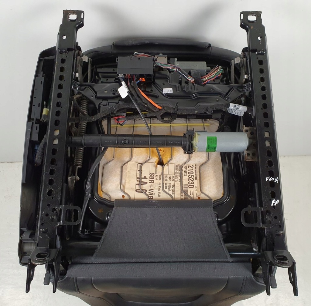 фото №8, Сиденье правый перед с подогревом электрический volvo v60 eu