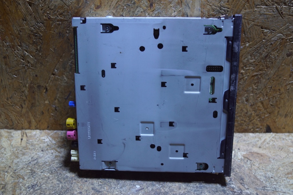 фото №12, Считыватель skoda мультимедиа octavia iii 5e0035874a