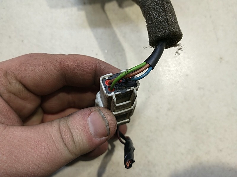 фото №5, Замок крышки mondeo mk3 2.0 tdci n43102ab