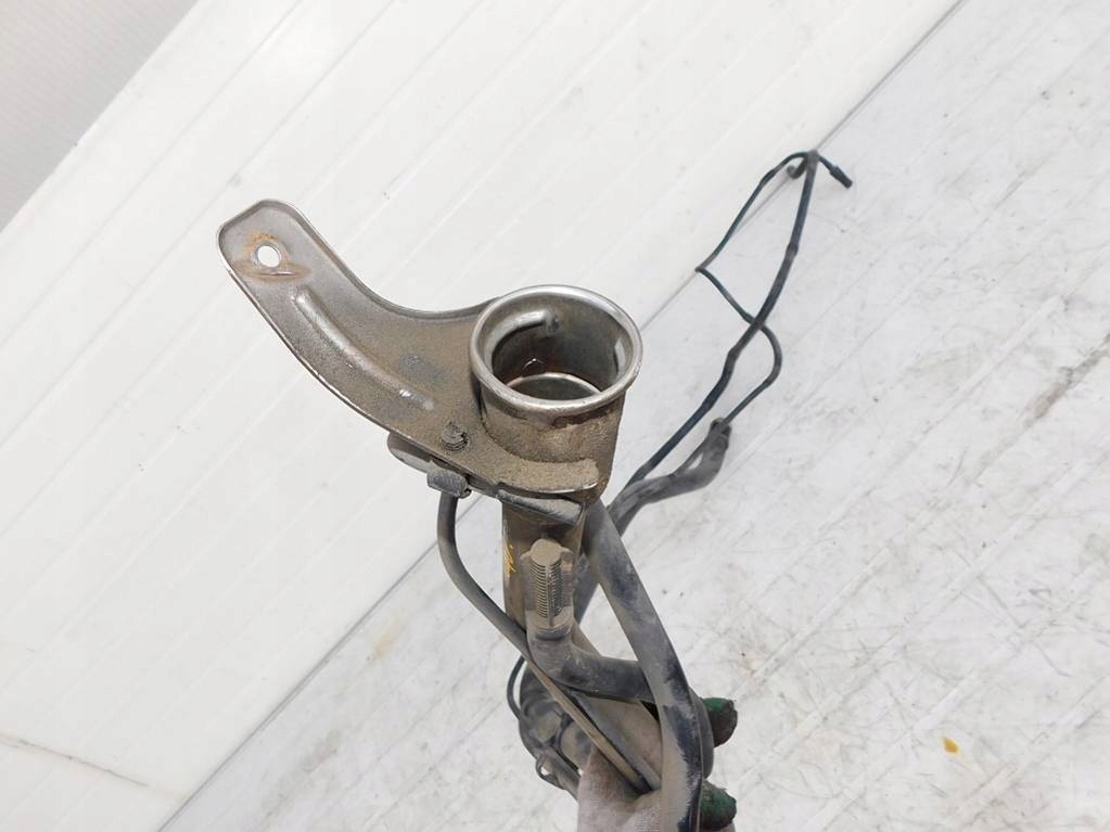 фото №9, Discovery iii l319 04r заливна горловина пального труба дроти