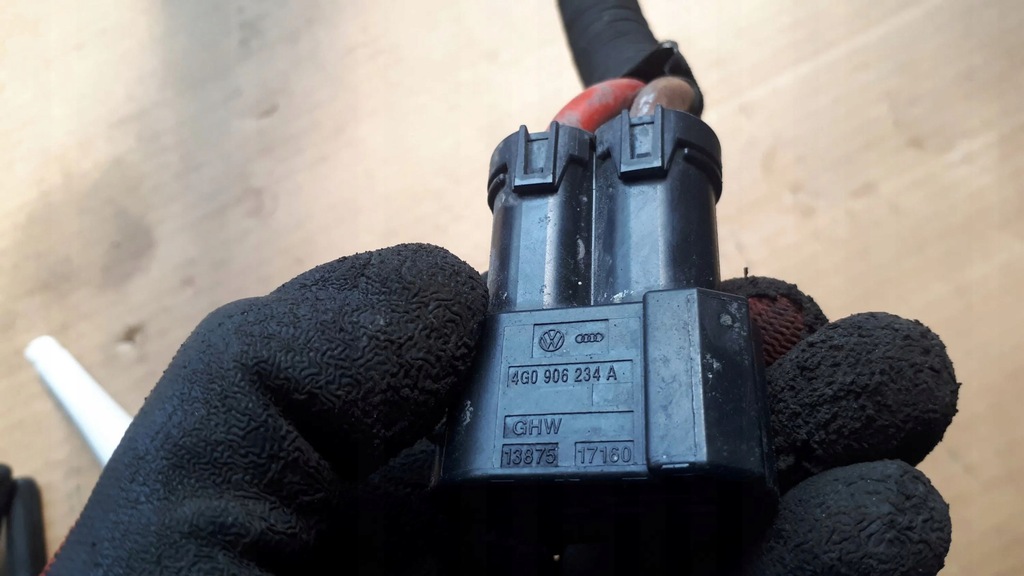 фото №7, A4 b9 8w штекер wentylayorów 4g0906234a a5 8w q5