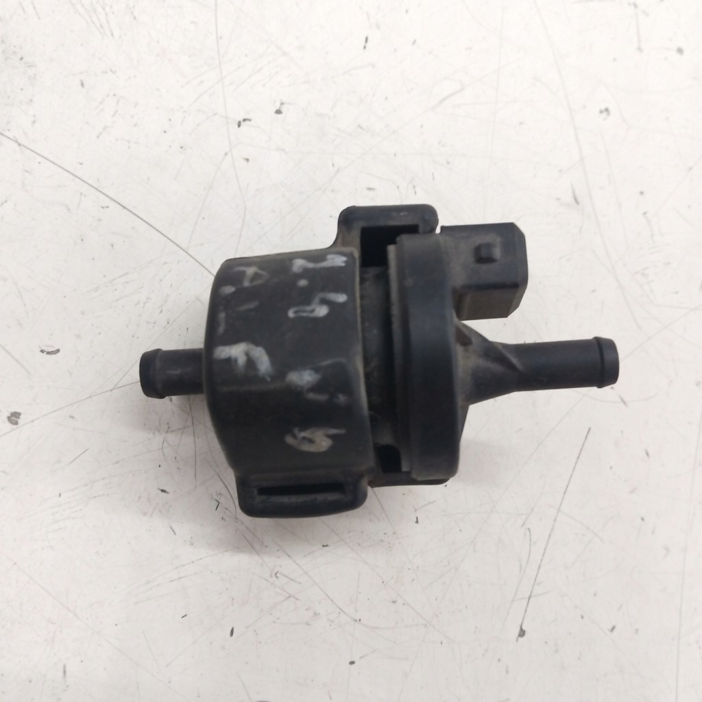 Купить Клапан вакуумa volkswagen passat b5 audi a4 a6