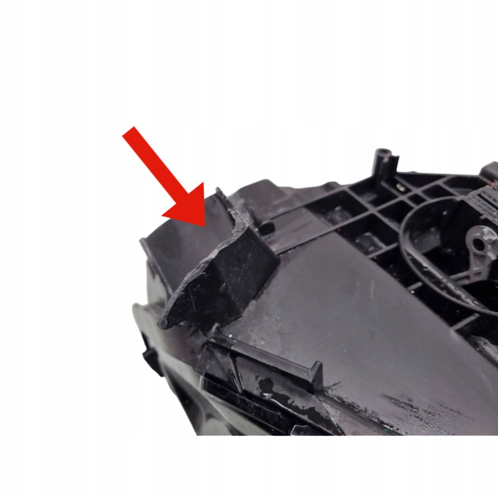 фото №7, Alfa romeo tonale 2022 левая сторона лампа передняя