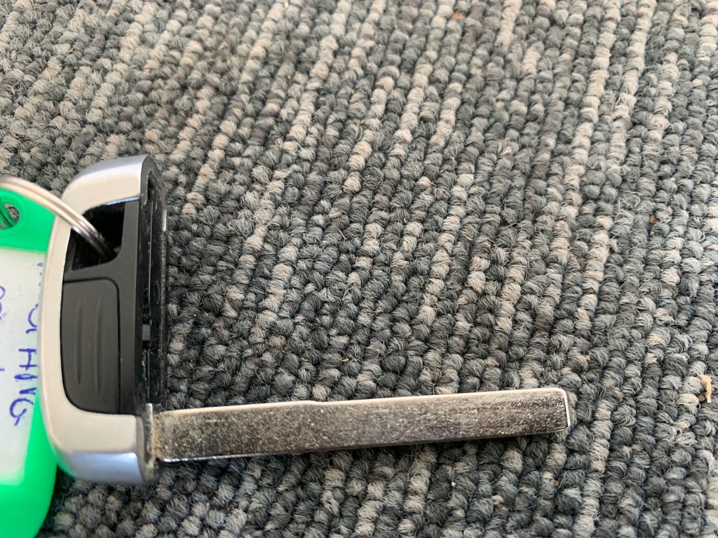 фото №9, Ford mustang mach-e rwd 21r ключ pilot оригинал