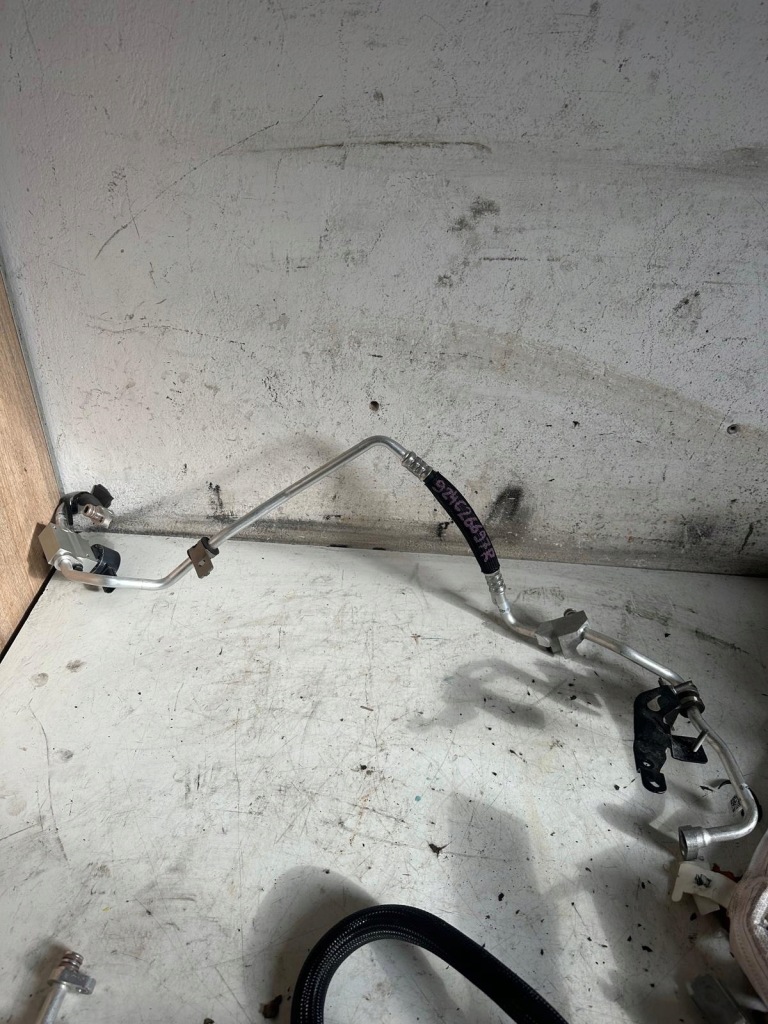 Купить Renault 5 e-tech шланг пабтрубок  кондиционера 924c26697r