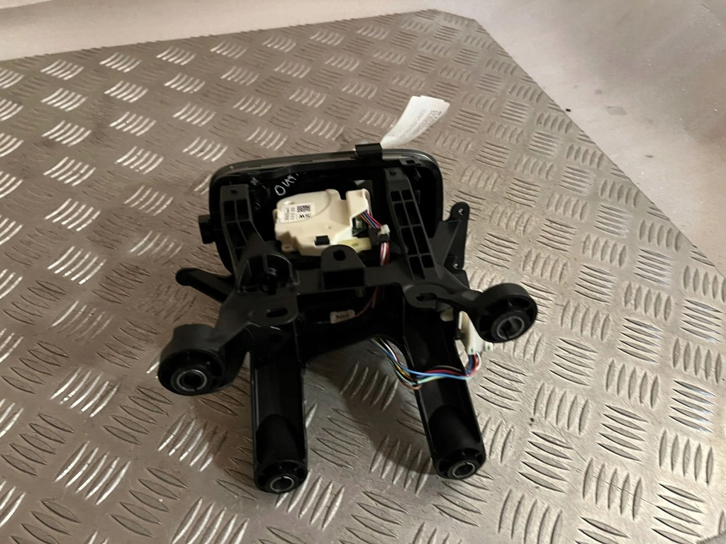 фото №12, Mitsubishi outlander 2018 домкрат перемикання передач / нижній