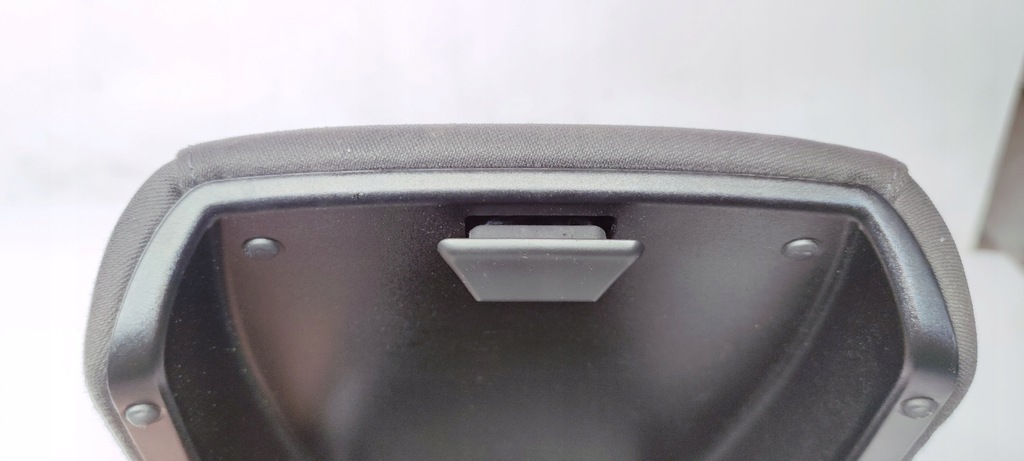 фото №7, Подлокотник бардачок перед материал audi a6 c7